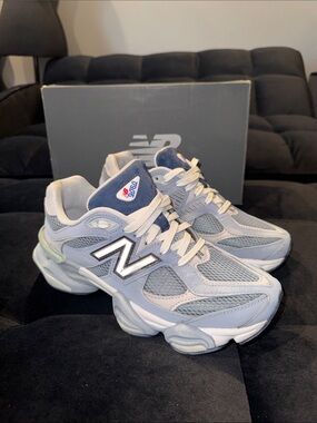 New Balance Men’s Light Gray and Navy Athletic Sneakers